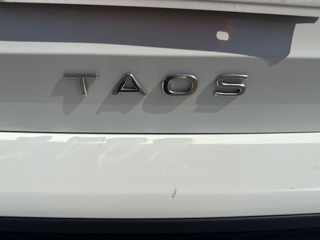 2022 Volkswagen Taos Image 12