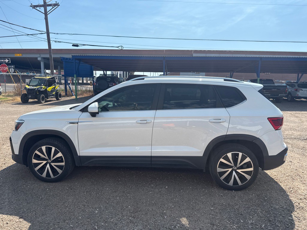 2022 Volkswagen Taos Image 15