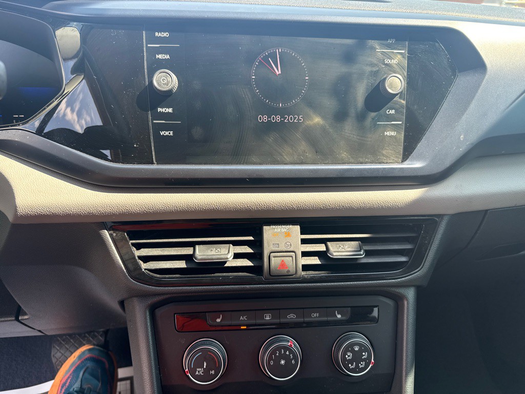 2022 Volkswagen Taos Image 26