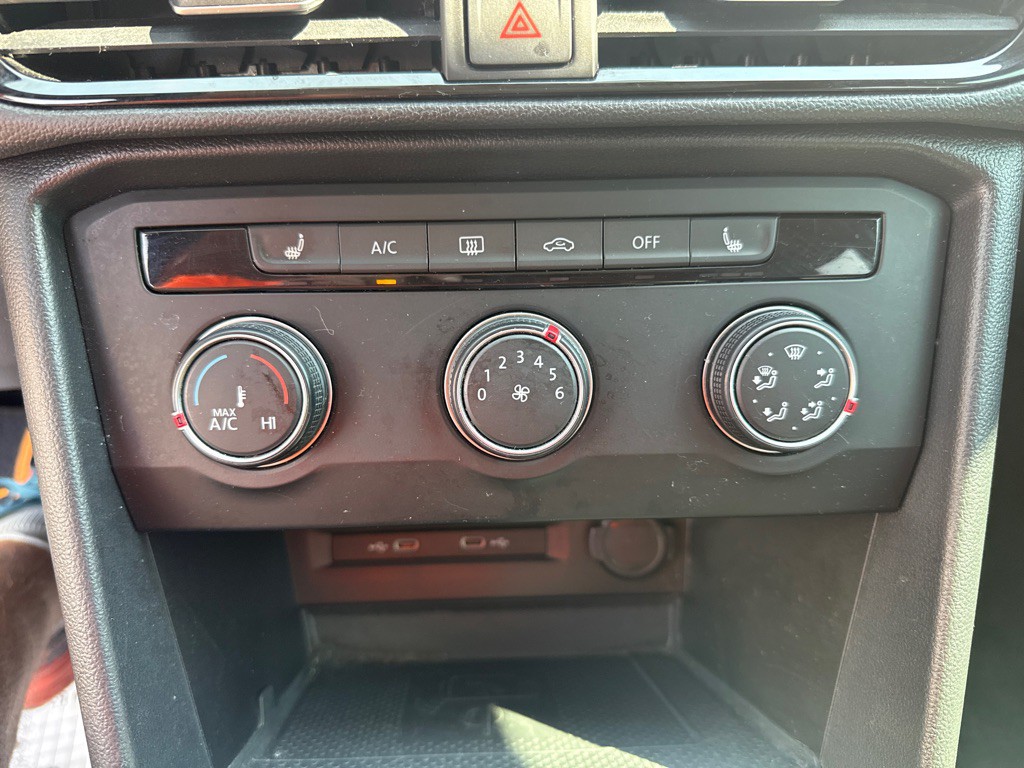 2022 Volkswagen Taos Image 28