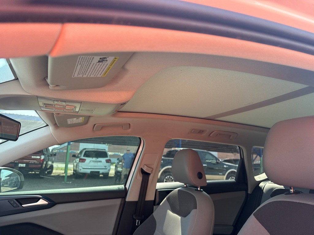 2022 Volkswagen Taos Image 31