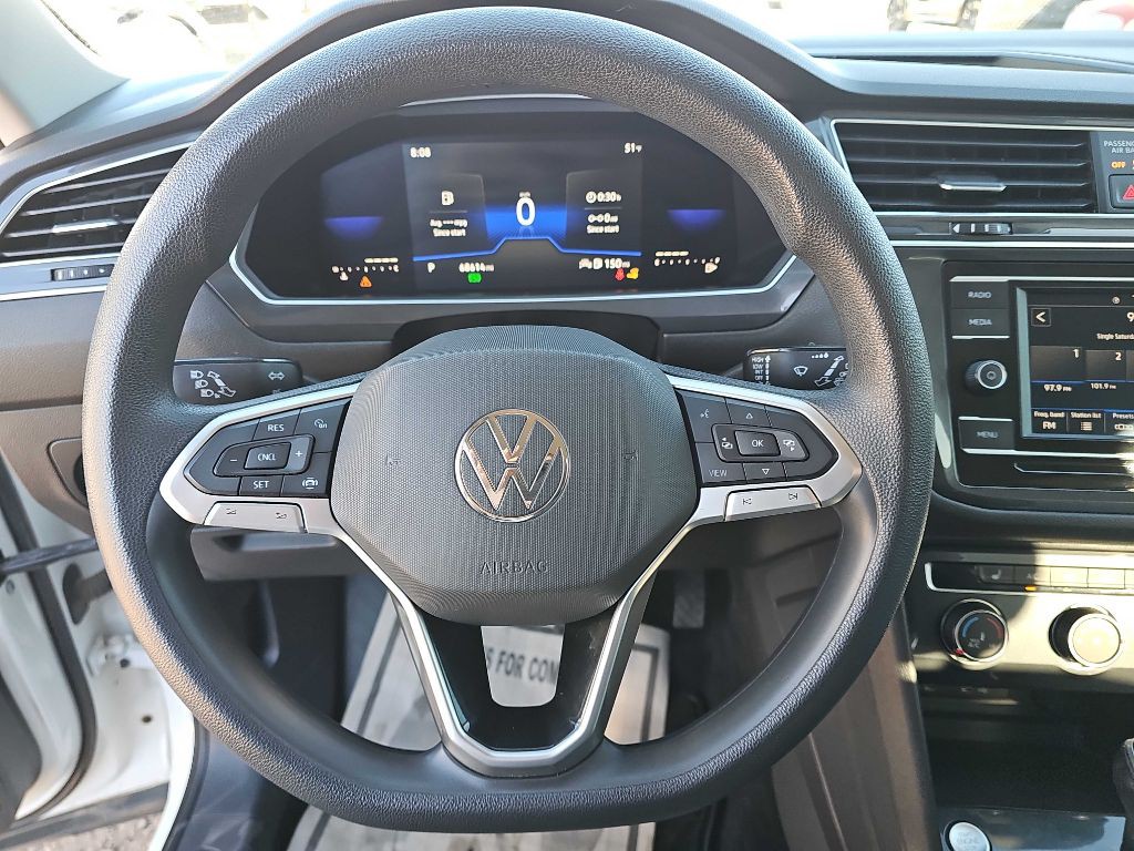 2022 Volkswagen Tiguan Image 16