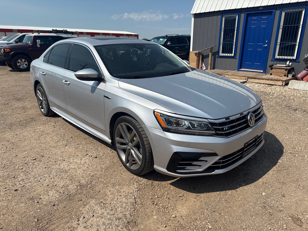 2019 Volkswagen Passat Image 4