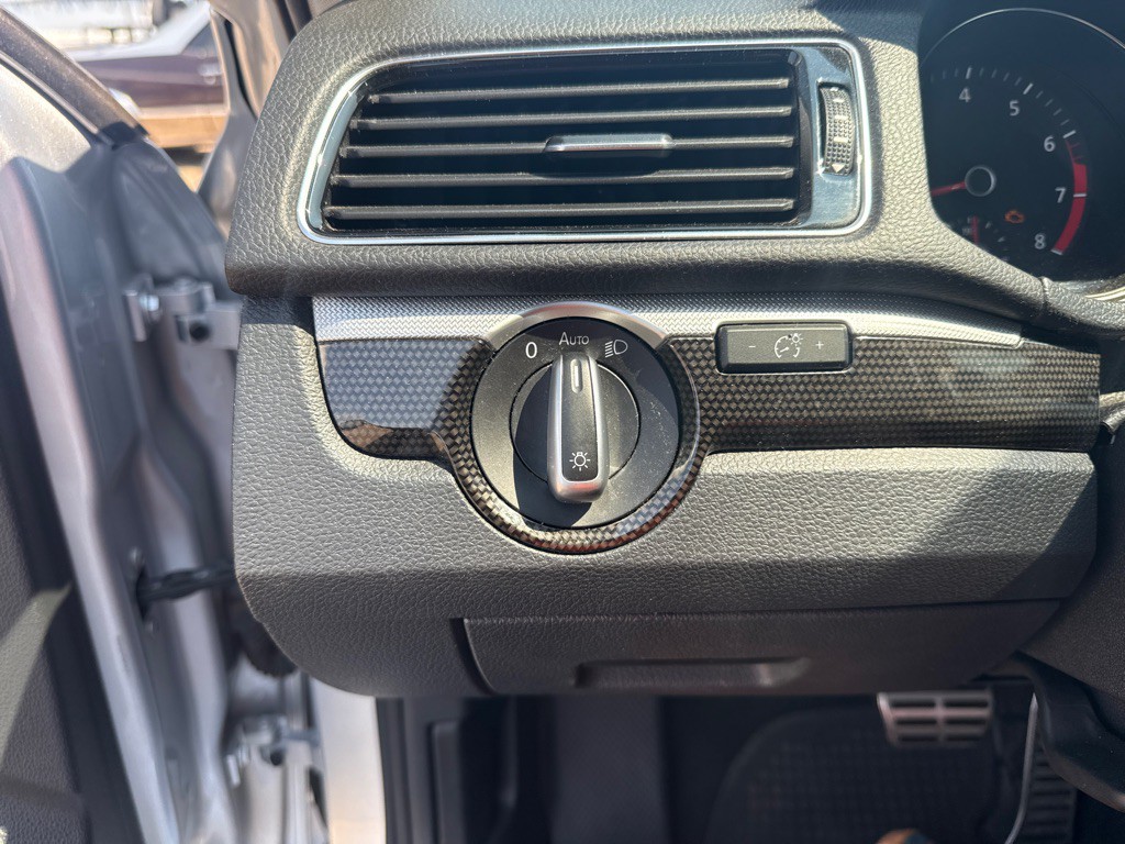 2019 Volkswagen Passat Image 23