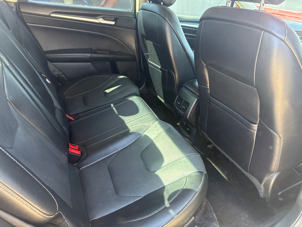 2017 Ford Fusion Image 9