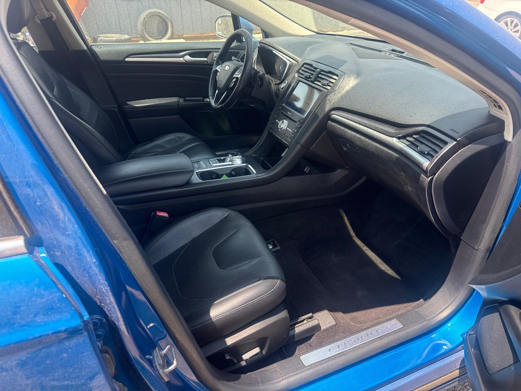 2020 Ford Fusion Image 9