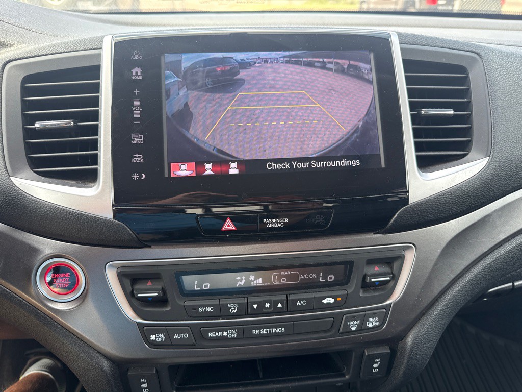 2019 Honda Ridgeline Image 34