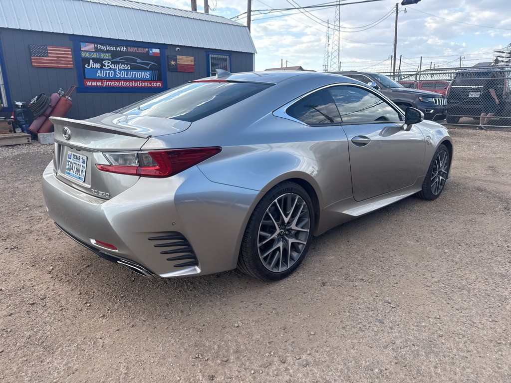 2015 Lexus RC Image 11