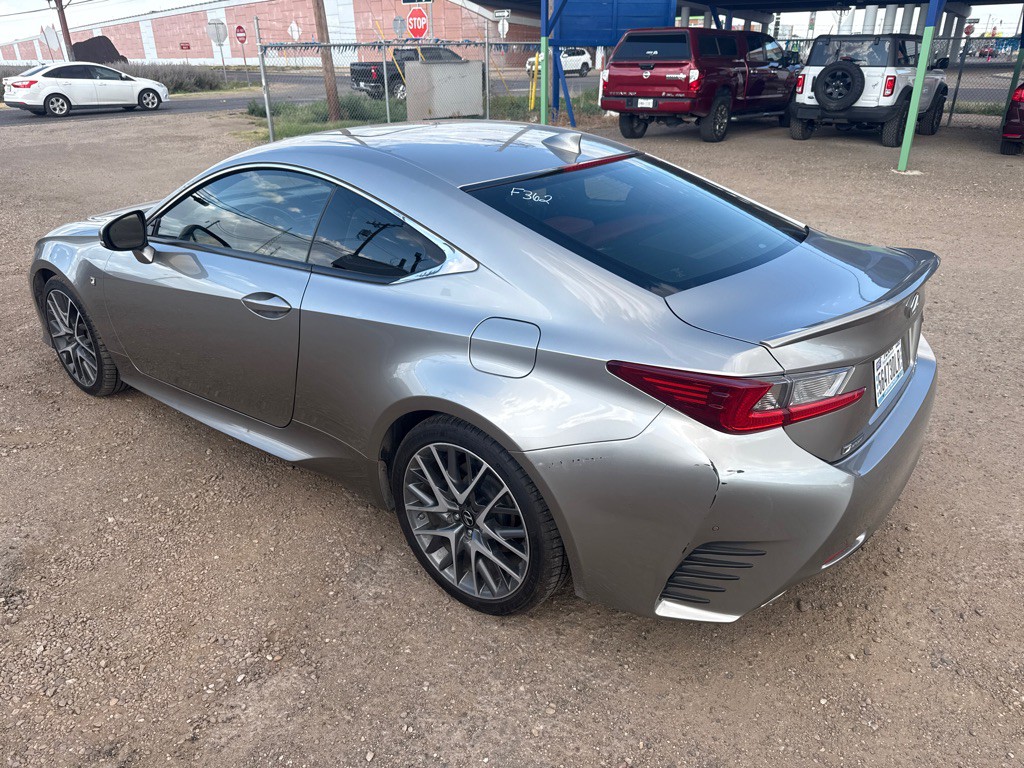 2015 Lexus RC Image 18