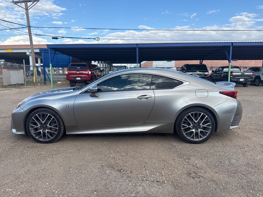 2015 Lexus RC Image 20