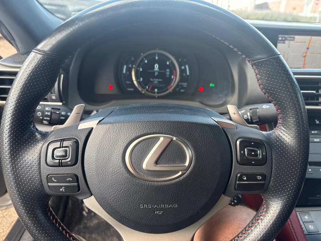 2015 Lexus RC Image 26