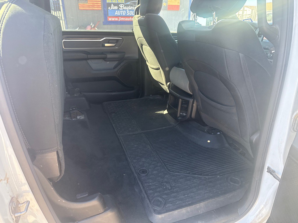 2022 RAM 1500 Image 9