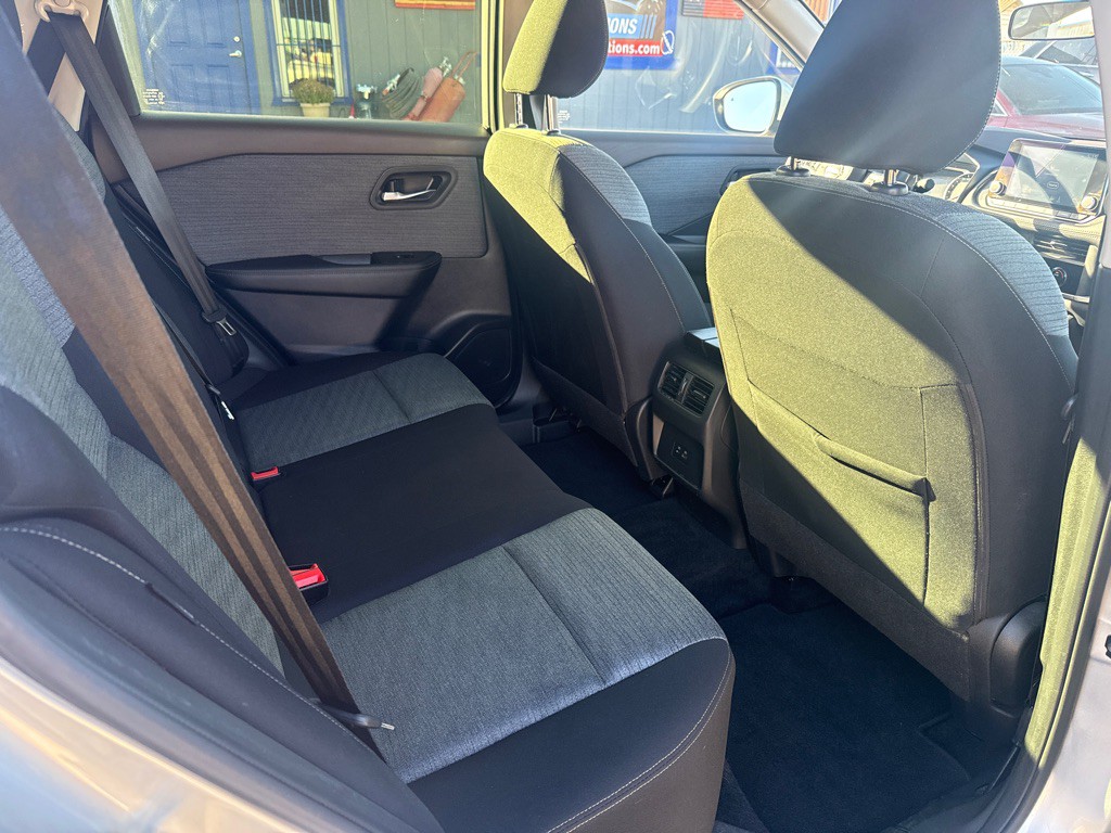 2023 Nissan Rogue Image 10