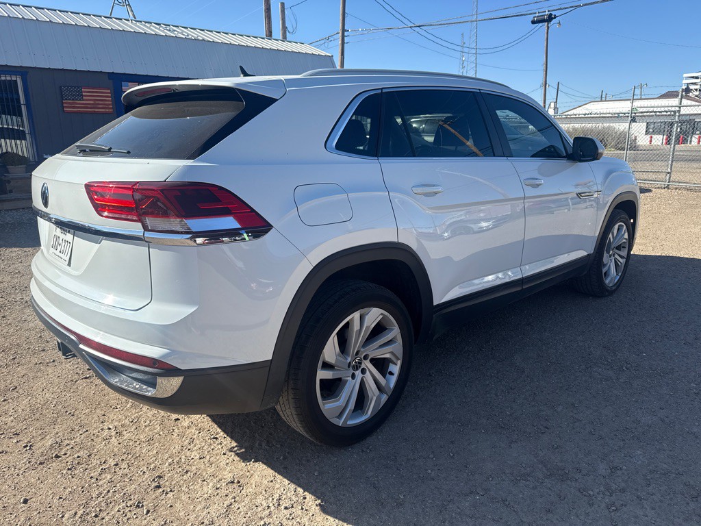 2020 Volkswagen Atlas Cross Sport Image 9