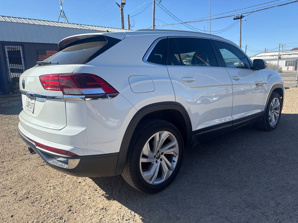 2020 Volkswagen Atlas Cross Sport Image 10