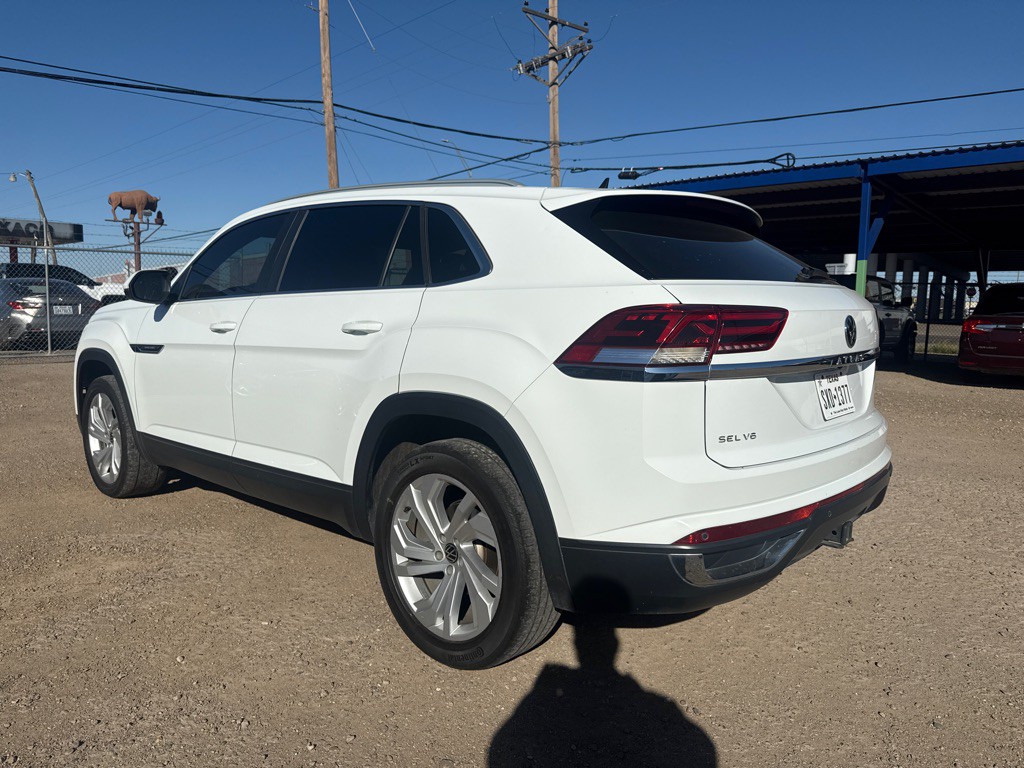 2020 Volkswagen Atlas Cross Sport Image 17