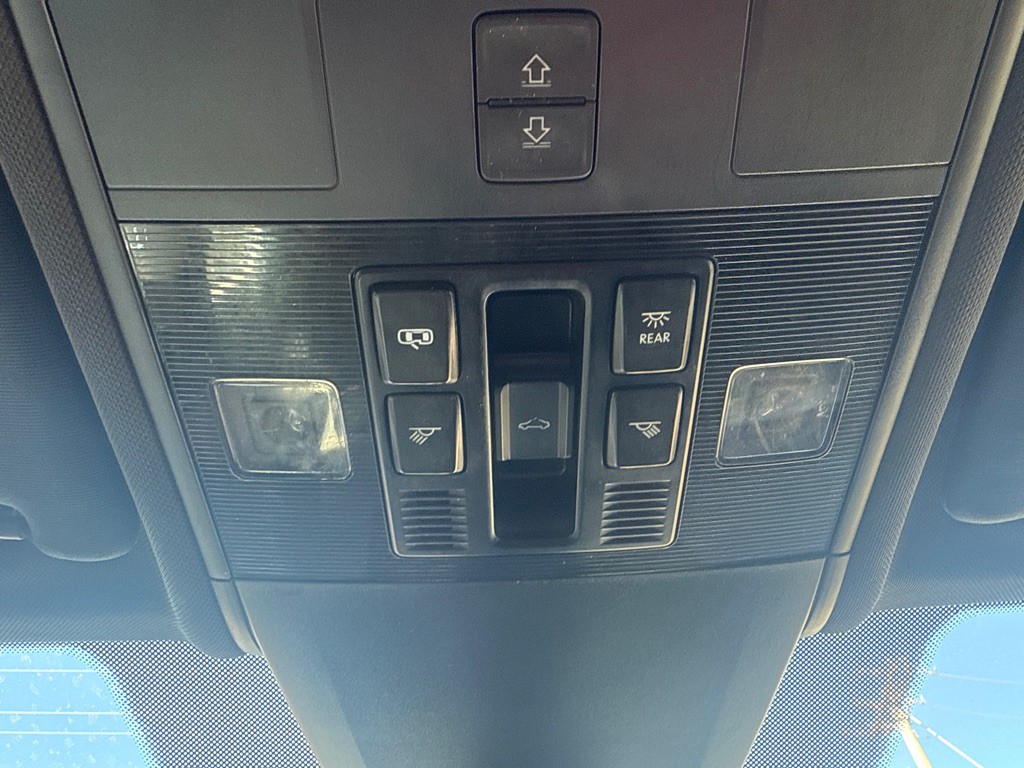 2020 Volkswagen Atlas Cross Sport Image 35
