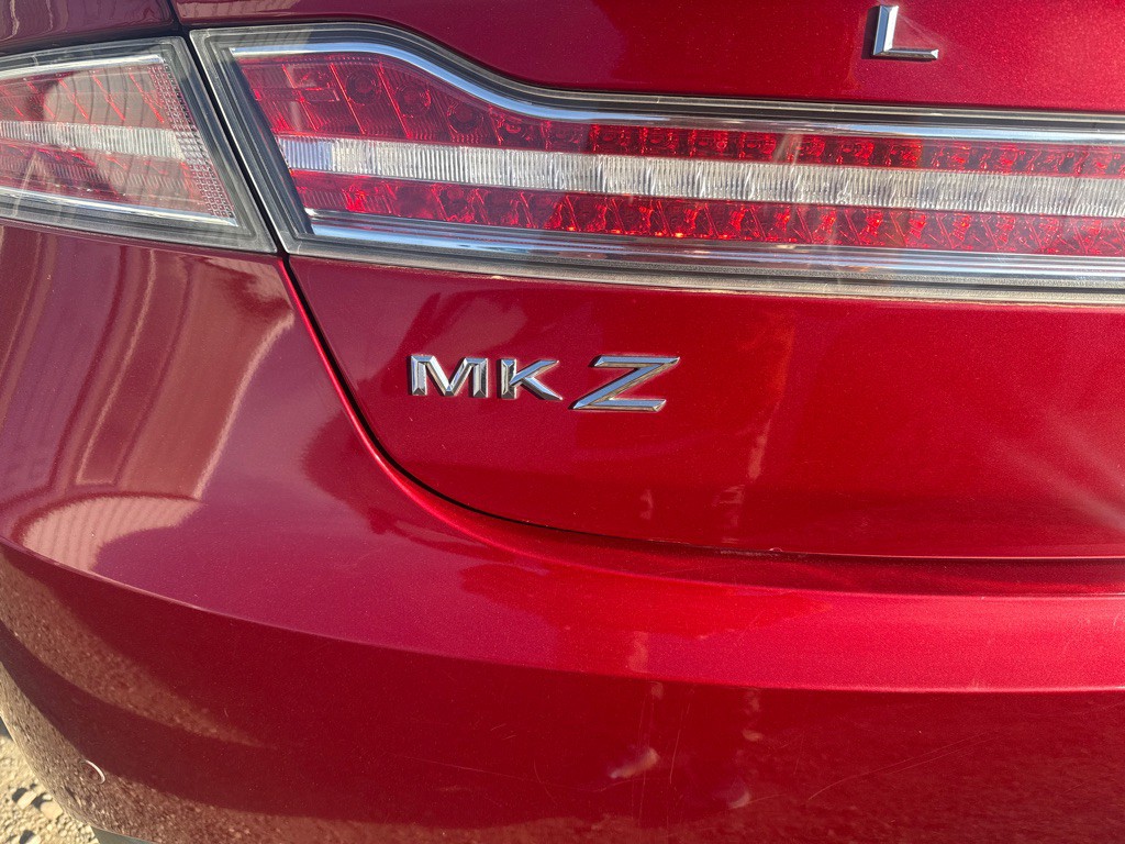 2017 Lincoln MKZ Image 16