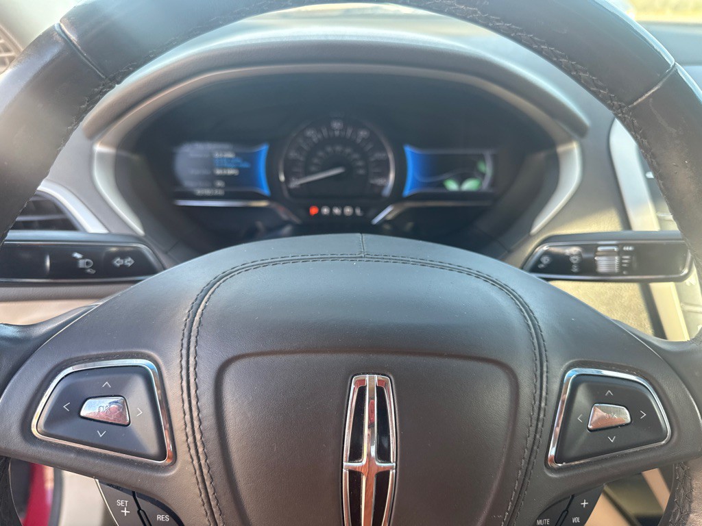 2017 Lincoln MKZ Image 23