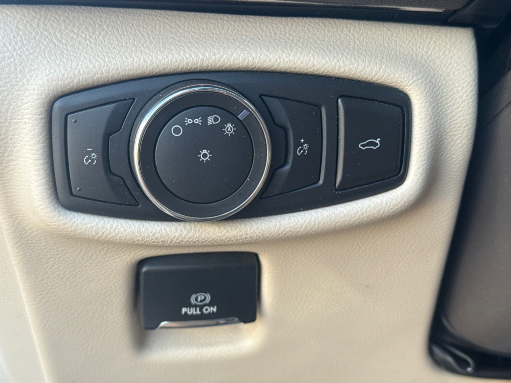 2017 Lincoln MKZ Image 26