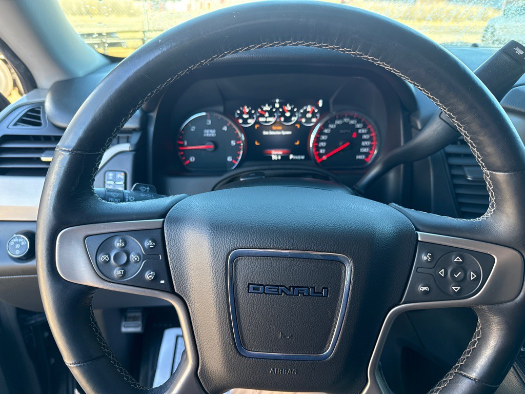 2016 GMC Yukon Image 25