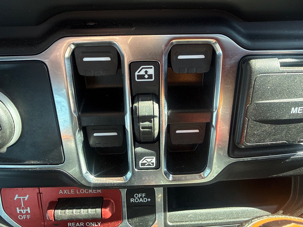 2021 Jeep Gladiator Image 26