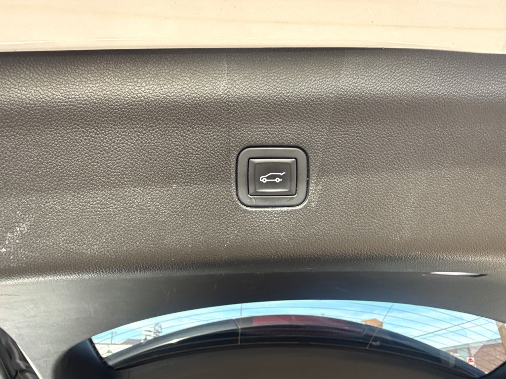 2019 Buick Enclave Image 16