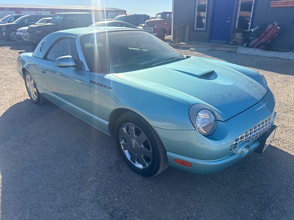 2002 Ford Thunderbird Image 5