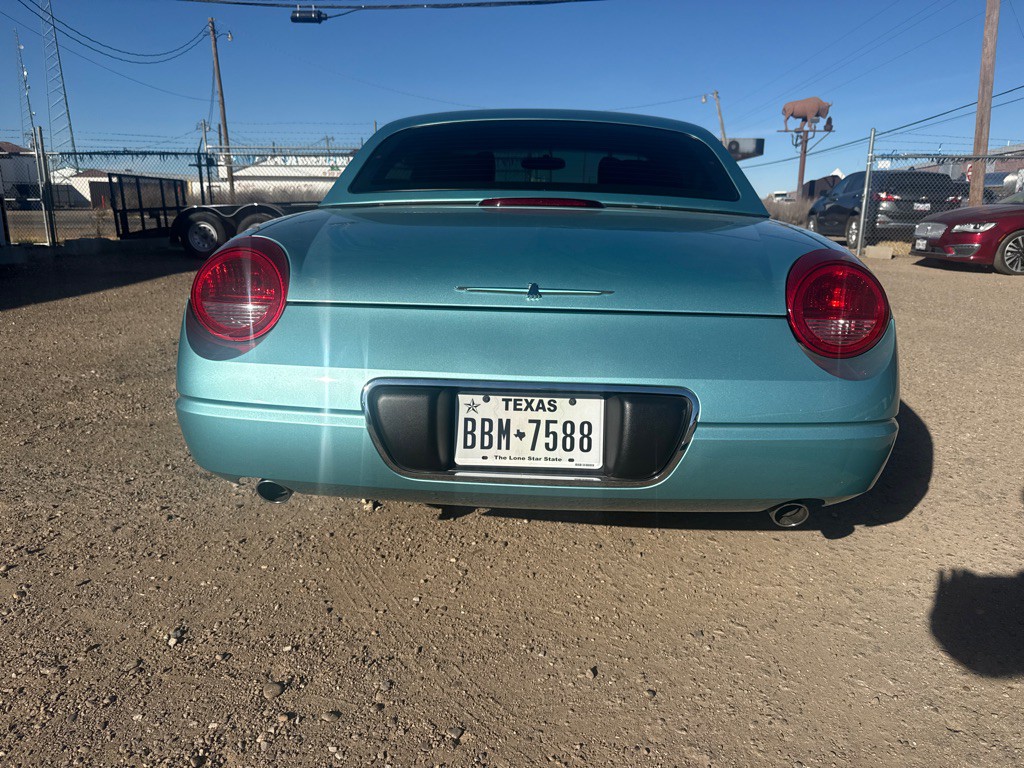 2002 Ford Thunderbird Image 14