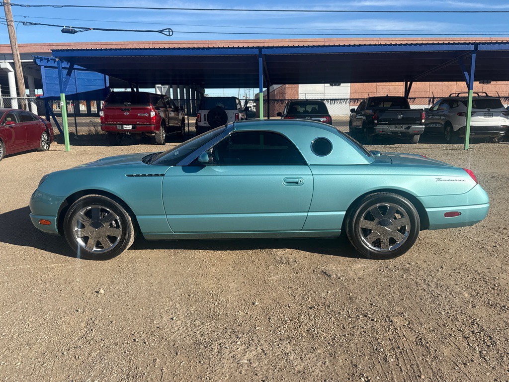 2002 Ford Thunderbird Image 17