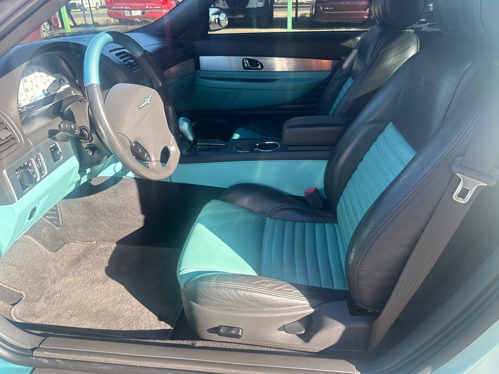 2002 Ford Thunderbird Image 20