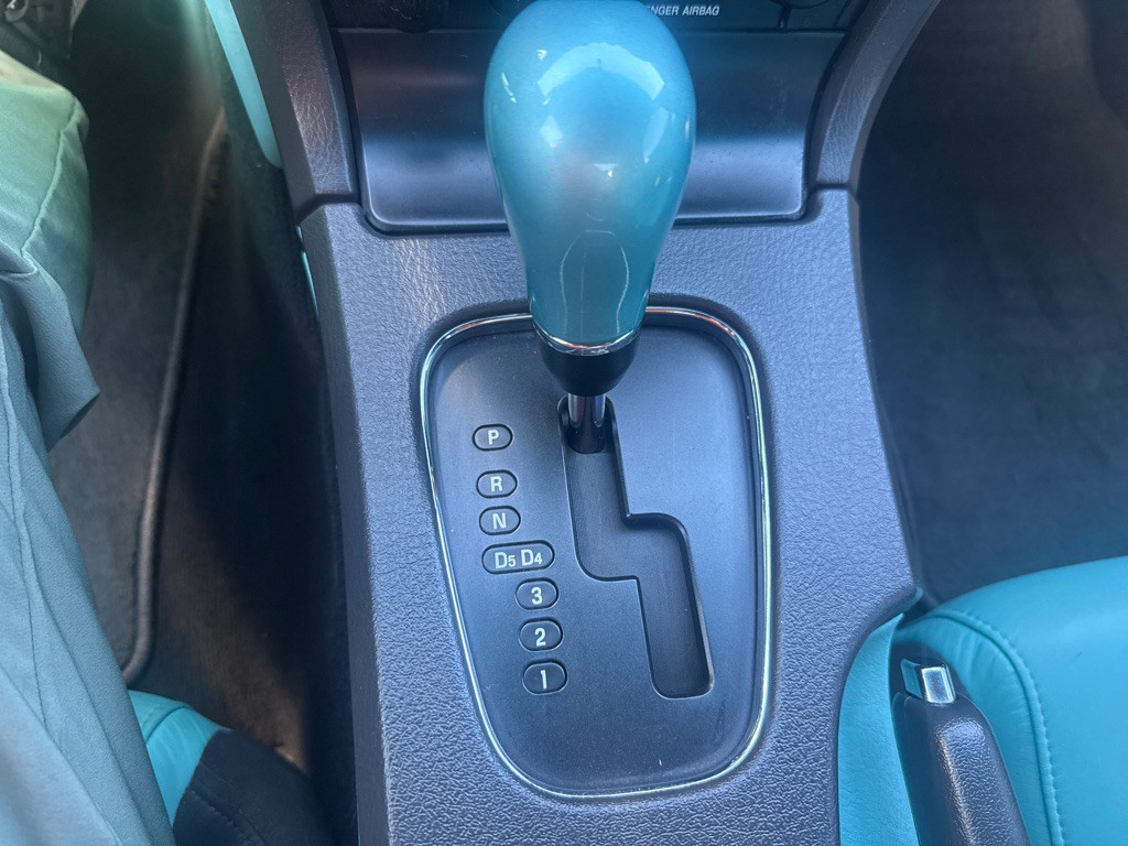 2002 Ford Thunderbird Image 28