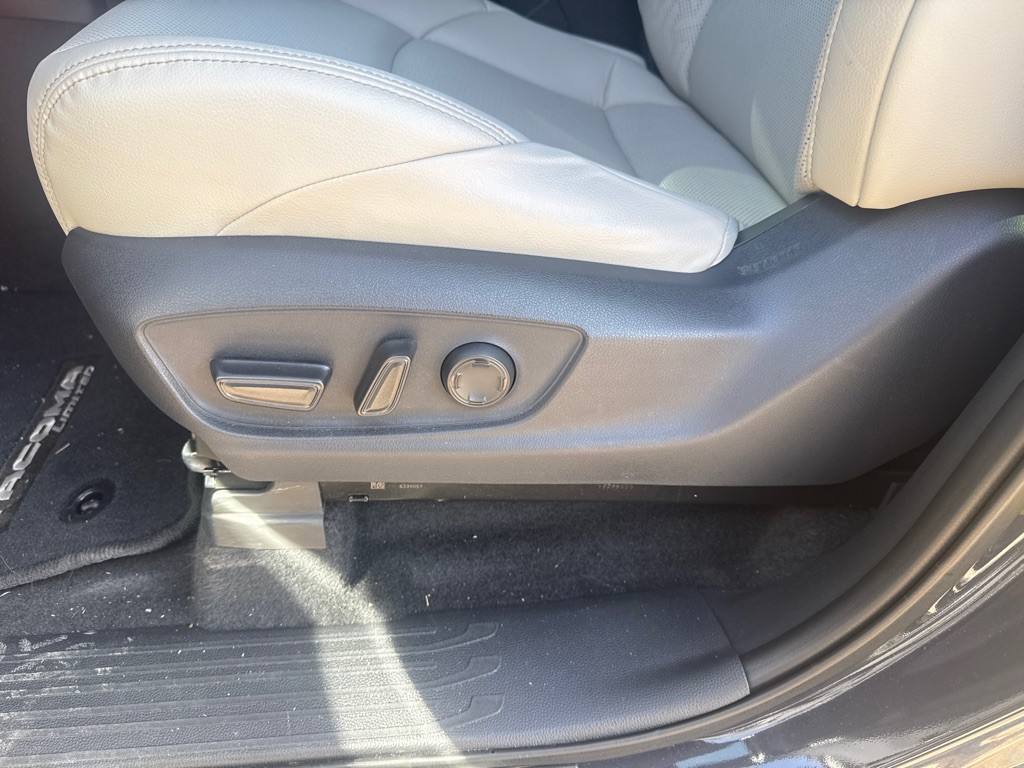 2025 Toyota Tacoma Image 24