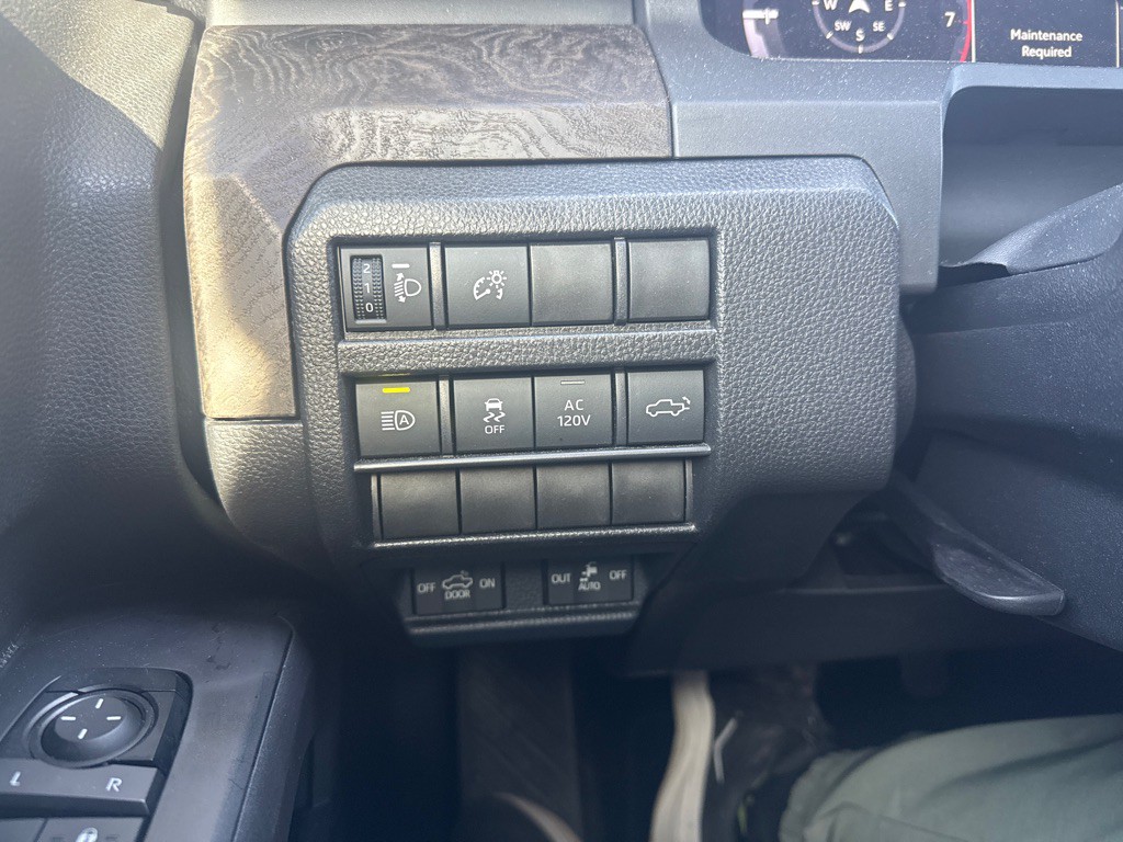 2025 Toyota Tacoma Image 31