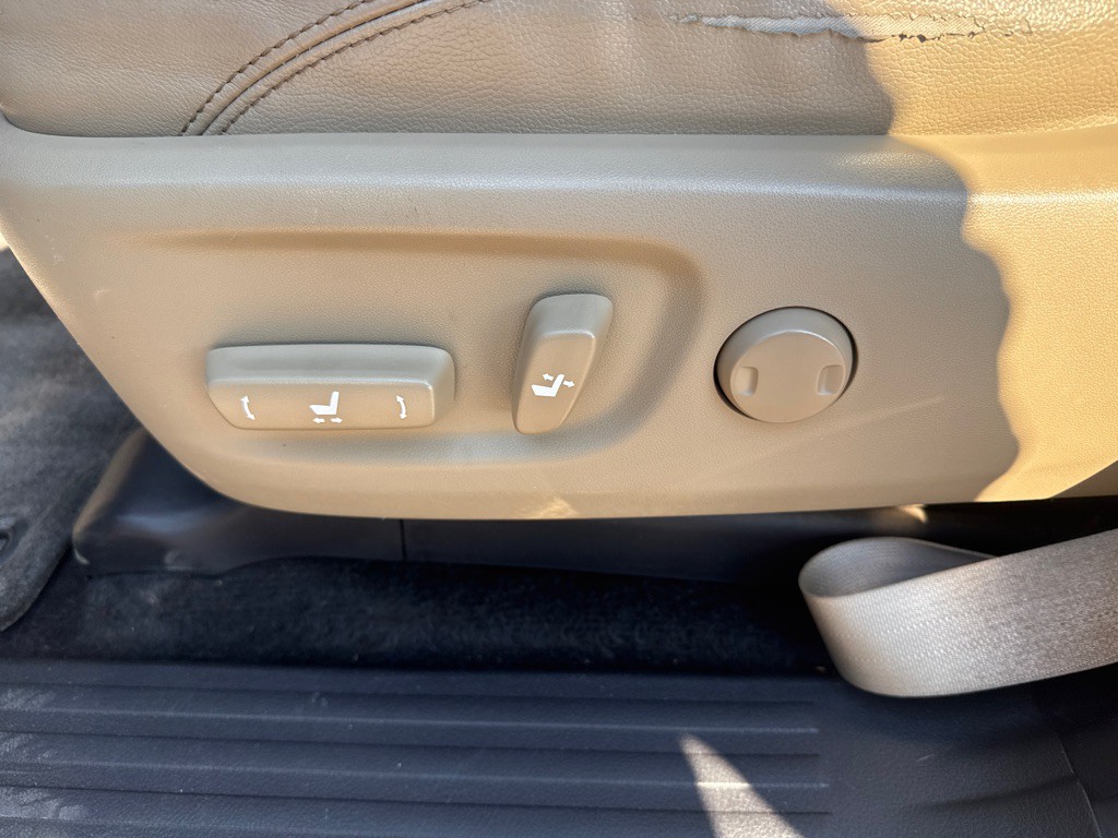 2015 Toyota 4Runner Image 18