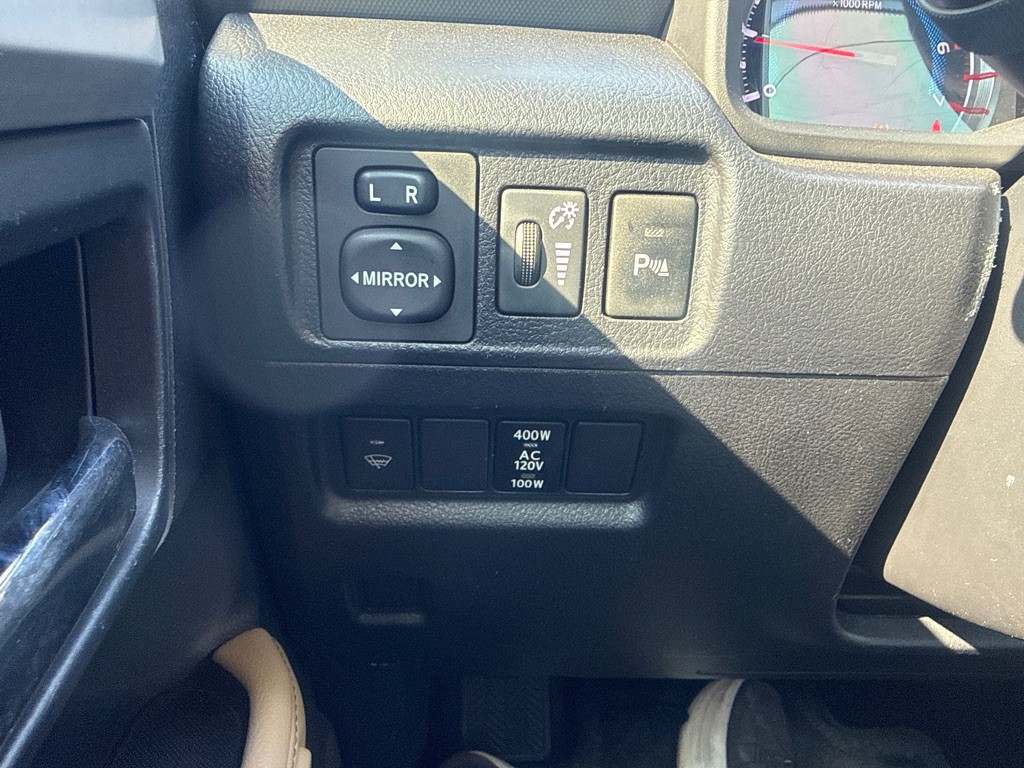 2015 Toyota 4Runner Image 20