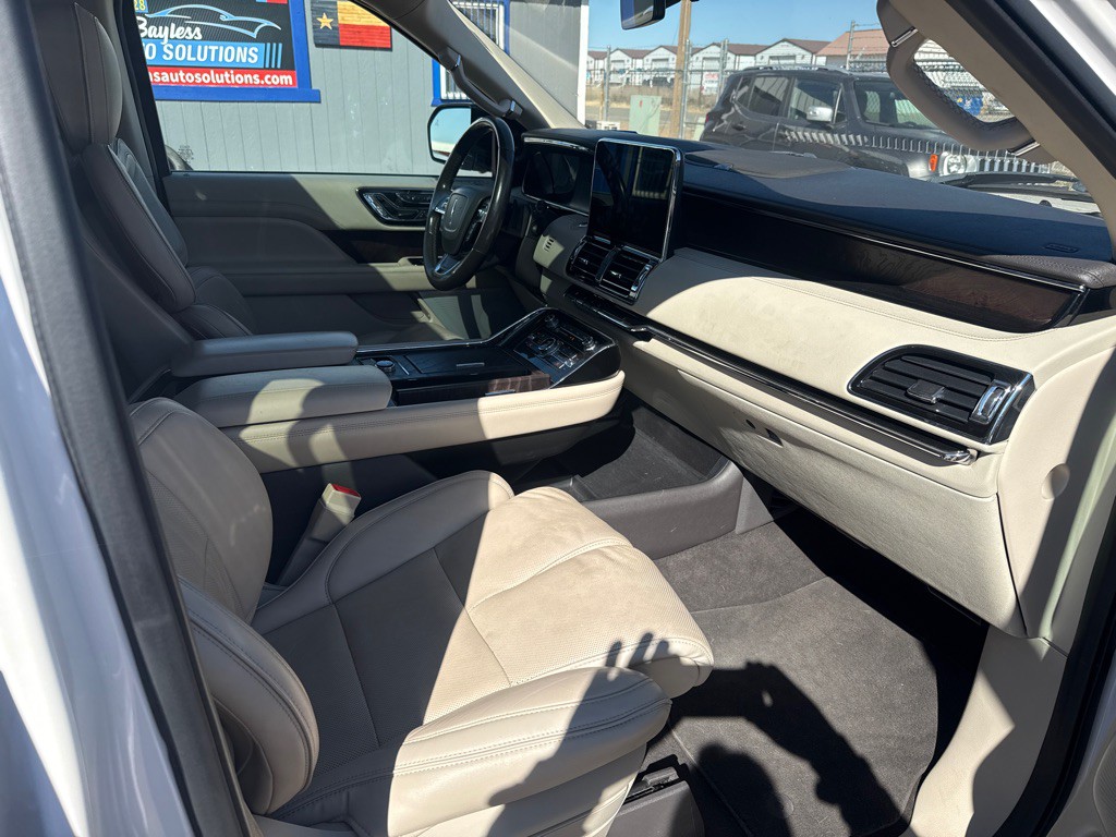 2018 Lincoln Navigator Image 7