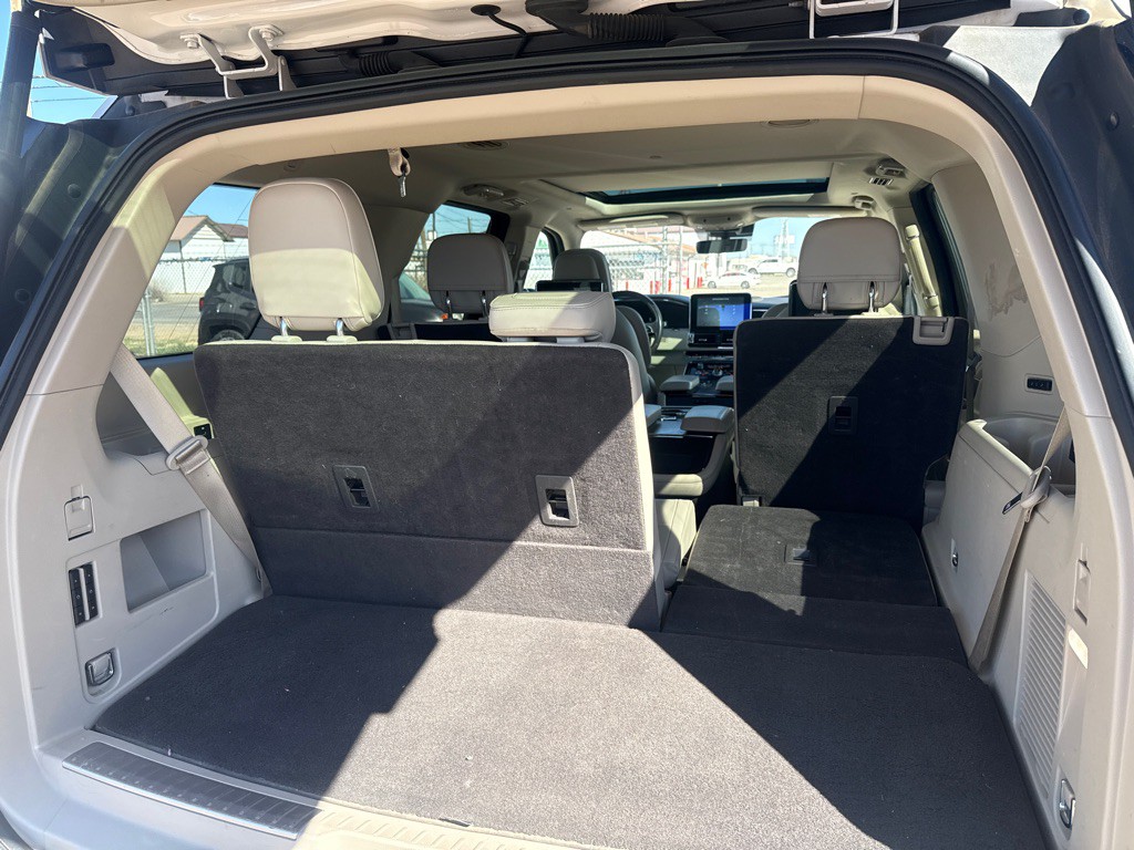 2018 Lincoln Navigator Image 12