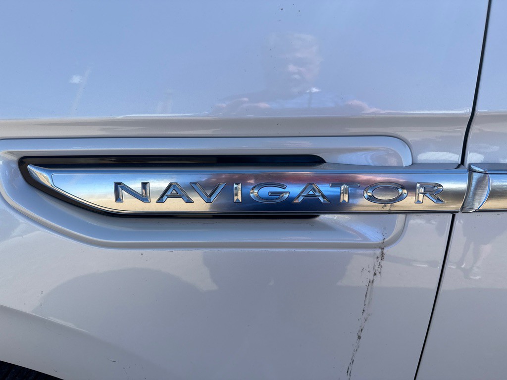 2018 Lincoln Navigator Image 15