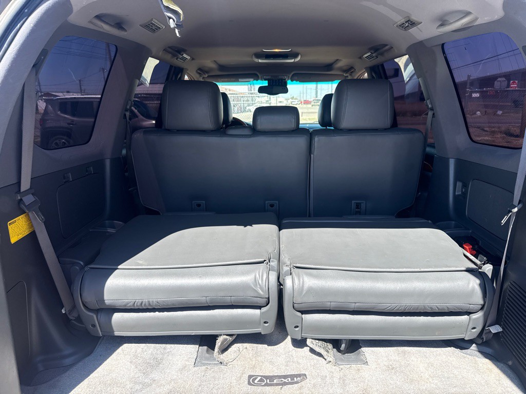 2003 Lexus GX Image 11
