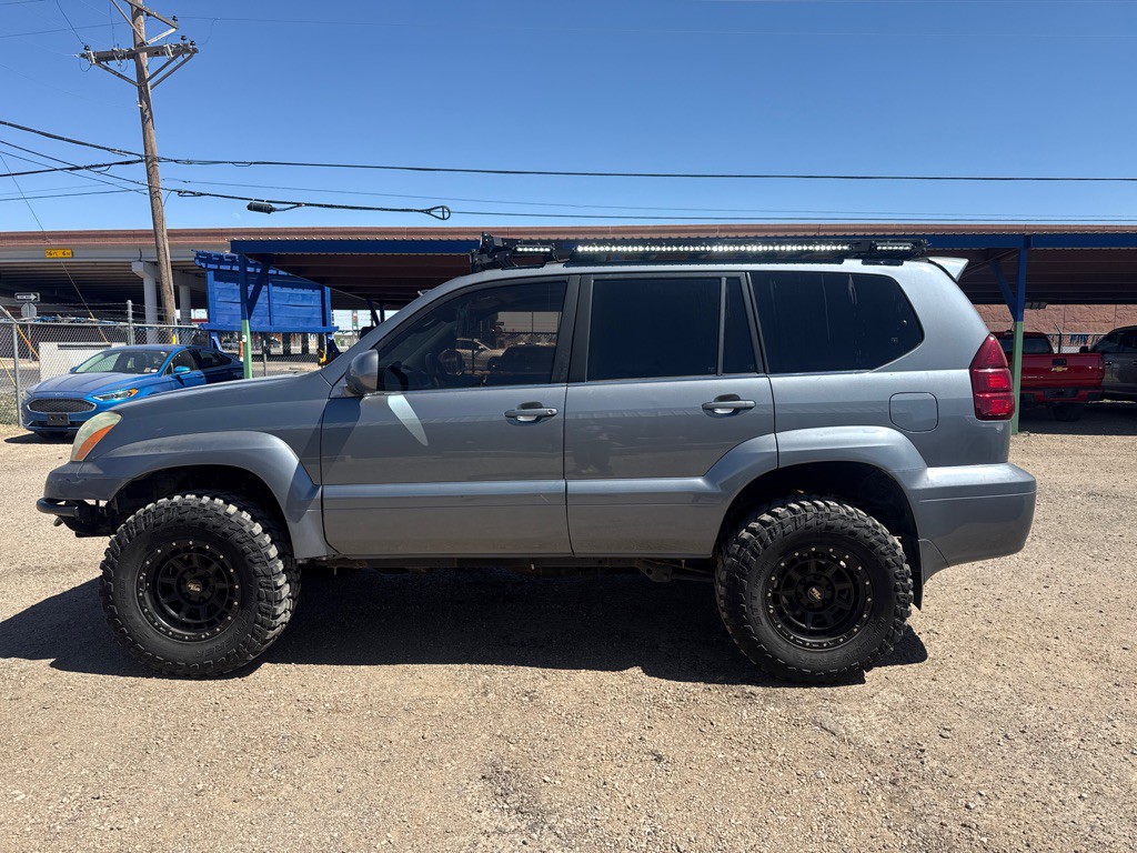 2003 Lexus GX Image 13