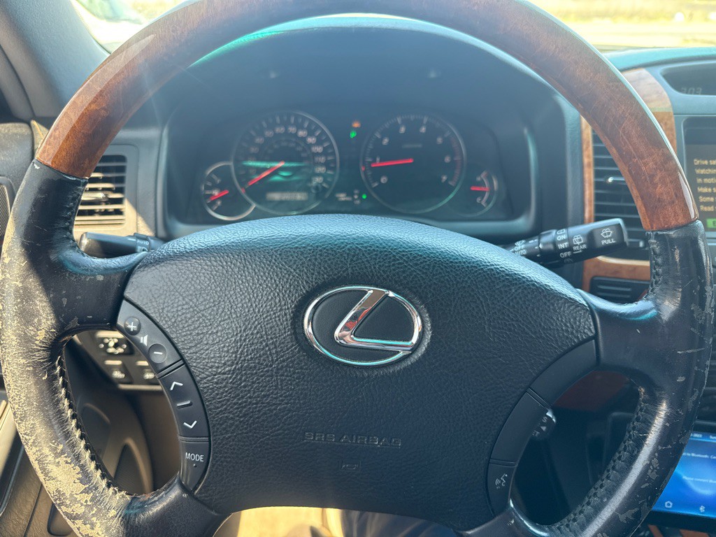 2003 Lexus GX Image 20