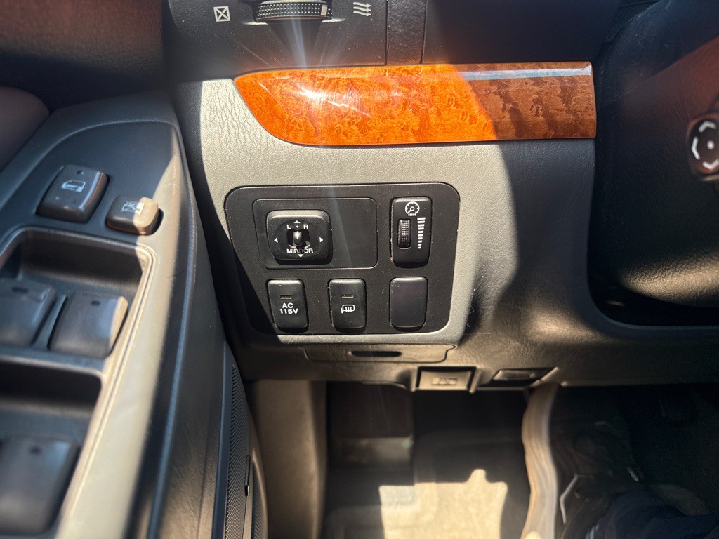 2003 Lexus GX Image 21