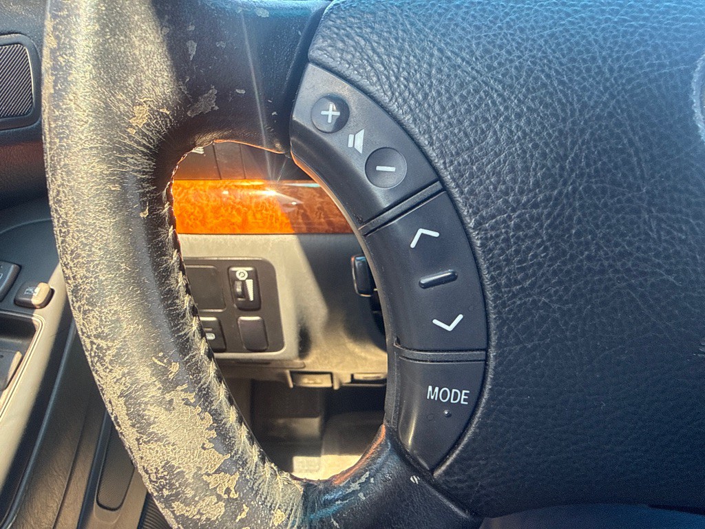 2003 Lexus GX Image 22
