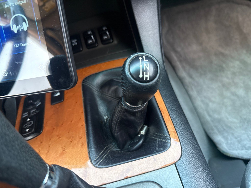 2003 Lexus GX Image 29