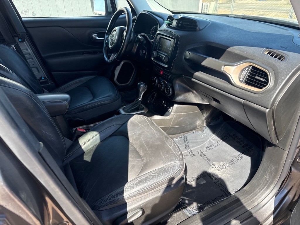 2017 Jeep Renegade Image 8