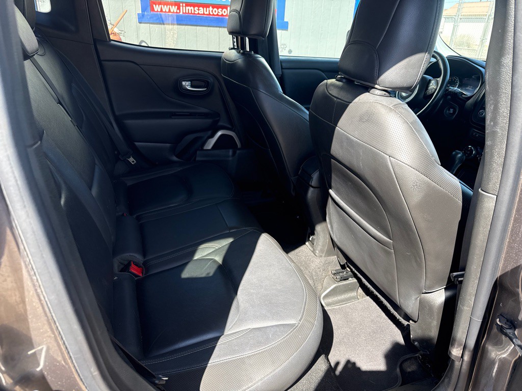 2017 Jeep Renegade Image 9