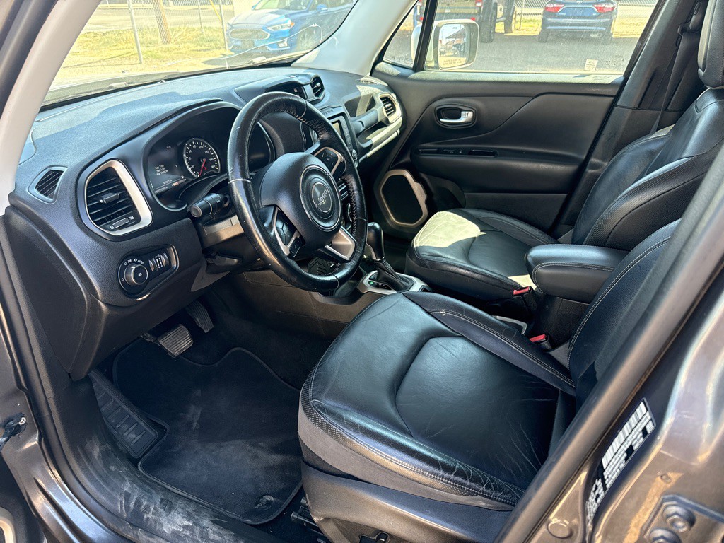 2017 Jeep Renegade Image 17