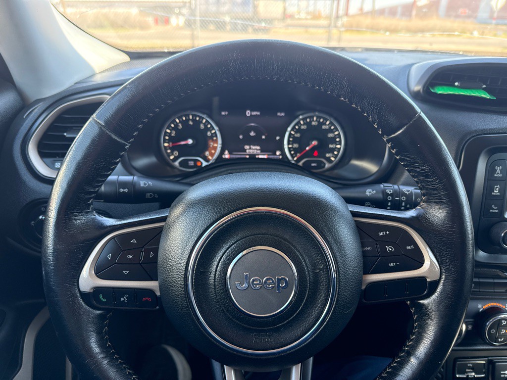 2017 Jeep Renegade Image 22