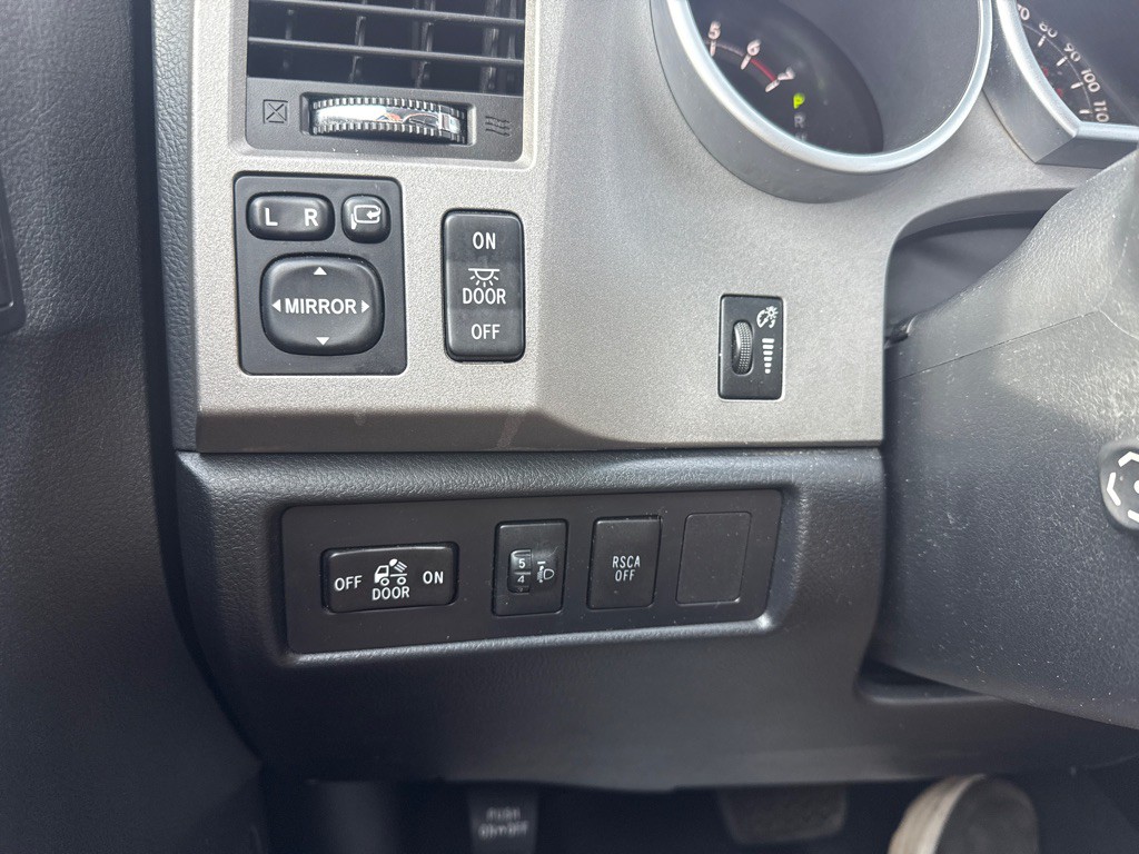 2013 Toyota Tundra Image 20